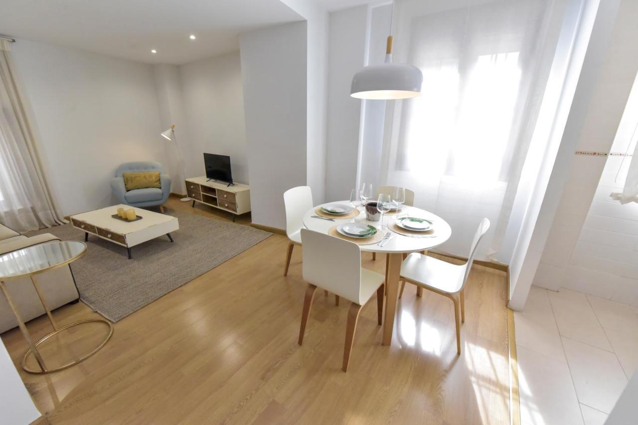 New! Retro Apartment In Central Neighbourhood Sevilla Kültér fotó